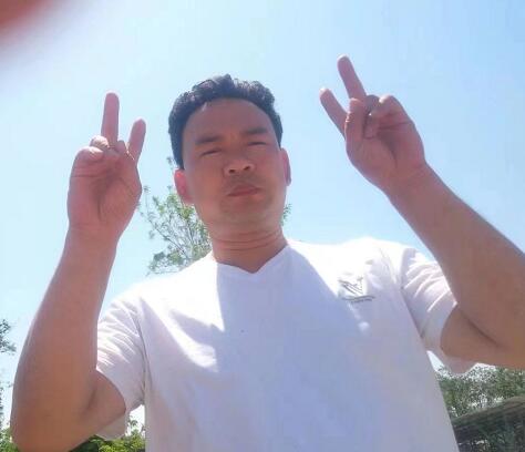 伽小偉尋人啟事,伽小偉個人資料